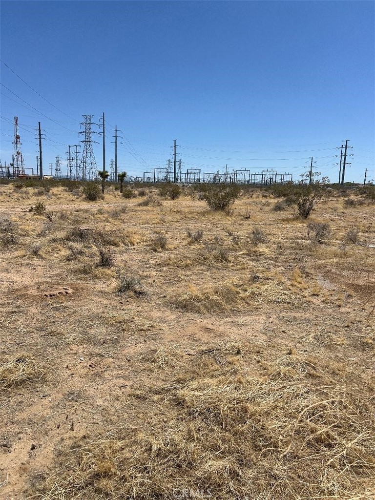 Property Residential is Close to the corner of Palmdale Rd/ Hwy 18 and Mesa Linda Ave. Land is walking distance from Starbucks, Stater Brothers Grocery store, banks, restaurants, and other major shopping centers, Wal-Mart. Buyer and buyer's agent to verify utility and zoning information with the proper agencies. 2.16 Acres Residential Zoning for you to build your dream home and be close to the Main Hwy and Main Blvd, to access all kind of businesses. Residential Residential come to build your own house