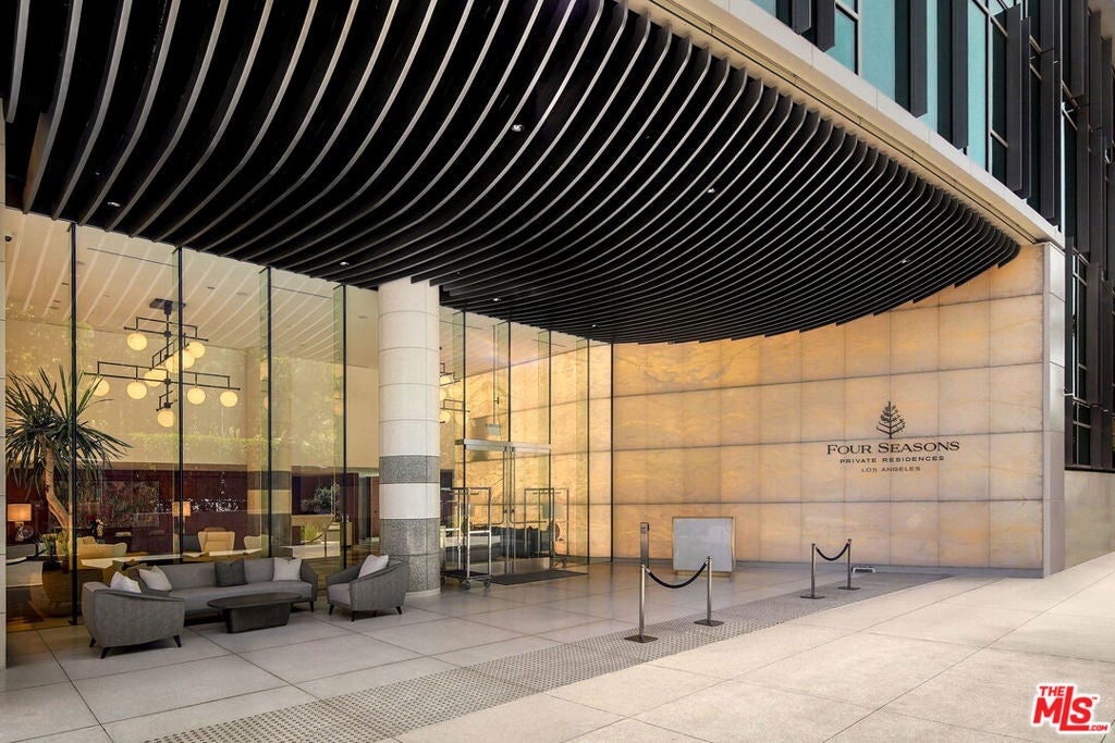 9000 W 3rd Street 501, Los Angeles CA 90048