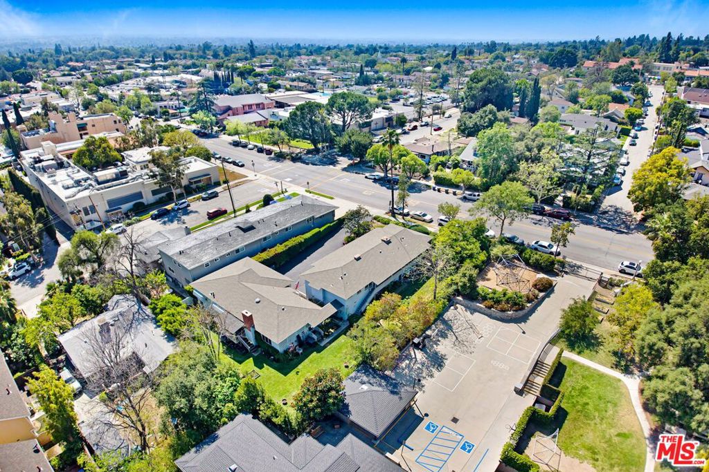 156 N Baldwin Avenue