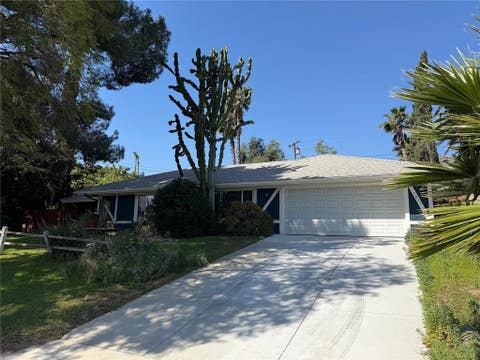 Photo of 7811 Bolero DR, Riverside, CA 92509 (MLS # IV26165131)