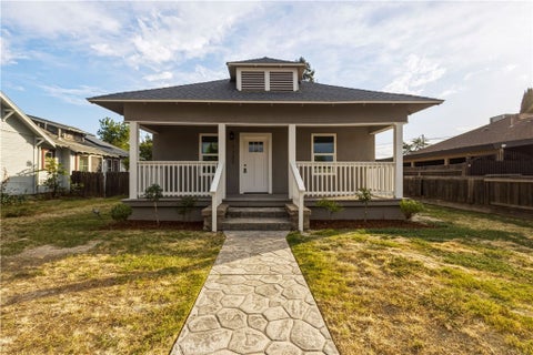 Photo of 1127 J ST, Reedley, CA 93654 (MLS # SC26085923)