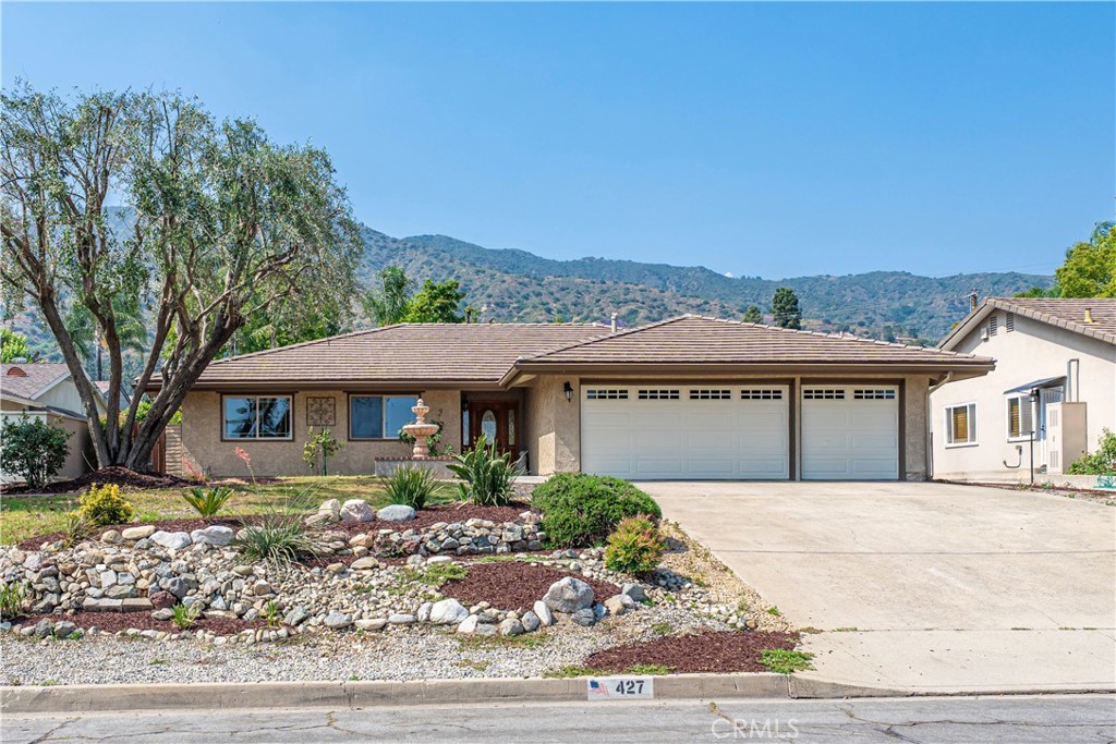 427 W Northridge Avenue