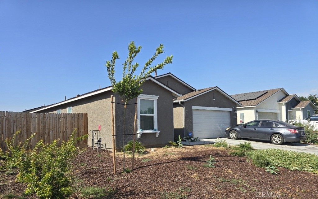 544 W. GREENWOOD Avenue