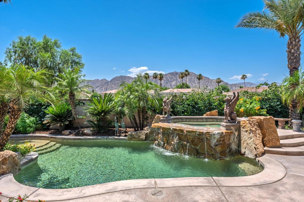 54245 Cananero Circle