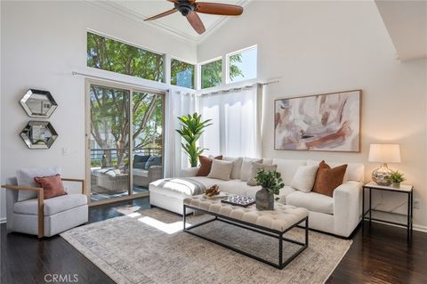 5547 Strand 101 Hawthorne CA 90250