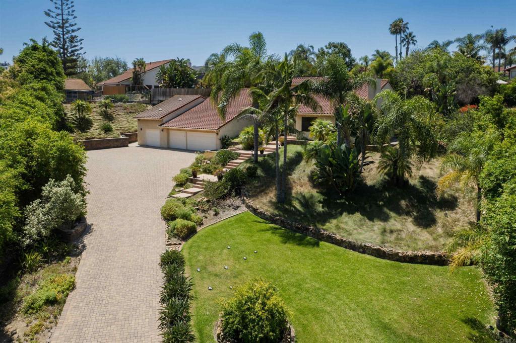 6541 Vispera Place