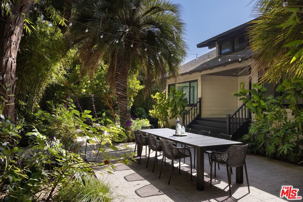 949 Nowita Place, Venice CA 90291