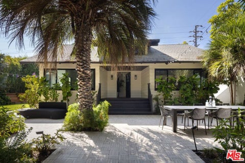 Photo of 949 Nowita Place, Venice, CA 90291 (MLS # 25578529)
