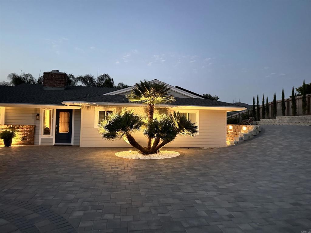 Fallbrook, California, 92028, United States, 3 Bedrooms Bedrooms, ,3 BathroomsBathrooms,Residential,Active,2051997