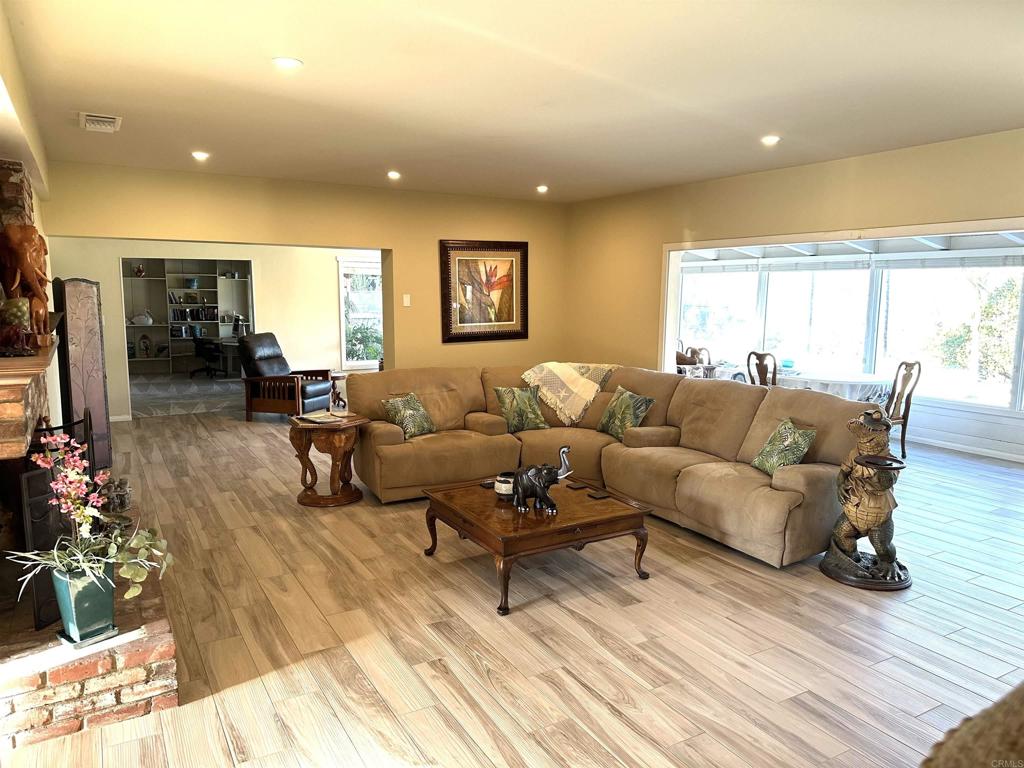 Fallbrook, California, 92028, United States, 3 Bedrooms Bedrooms, ,3 BathroomsBathrooms,Residential,Active,2051997