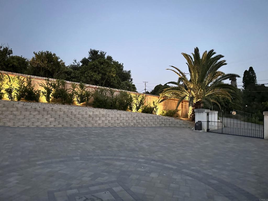 Fallbrook, California, 92028, United States, 3 Bedrooms Bedrooms, ,3 BathroomsBathrooms,Residential,Active,2051997