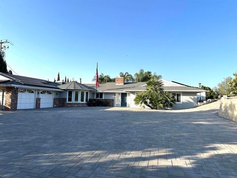Photo of 1001 Riverview Drive, Fallbrook, CA 92028 (MLS # NDP2604994)