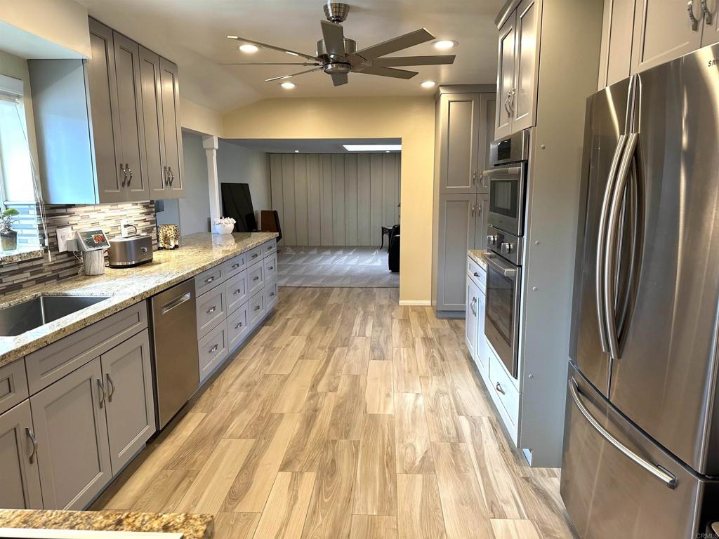 Fallbrook, California, 92028, United States, 3 Bedrooms Bedrooms, ,3 BathroomsBathrooms,Residential,Active,2051997
