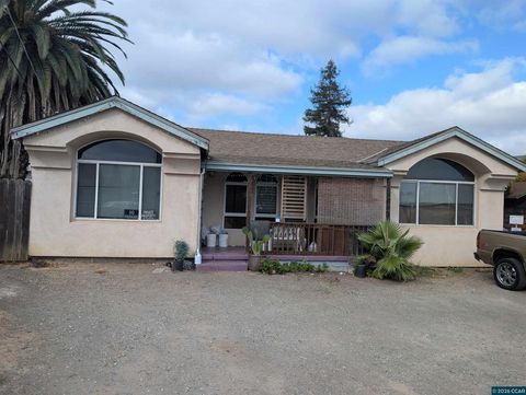 Photo of 4970 Blum Rd Rd, Martinez, CA 94553 (MLS # 41120613)