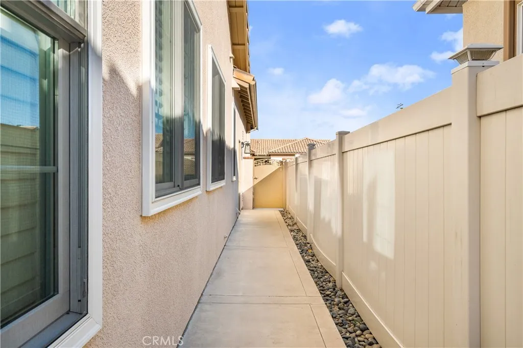 Banning, California 92220, United States, 2 Bedrooms Bedrooms, ,3 BathroomsBathrooms,Residential,Active,23770