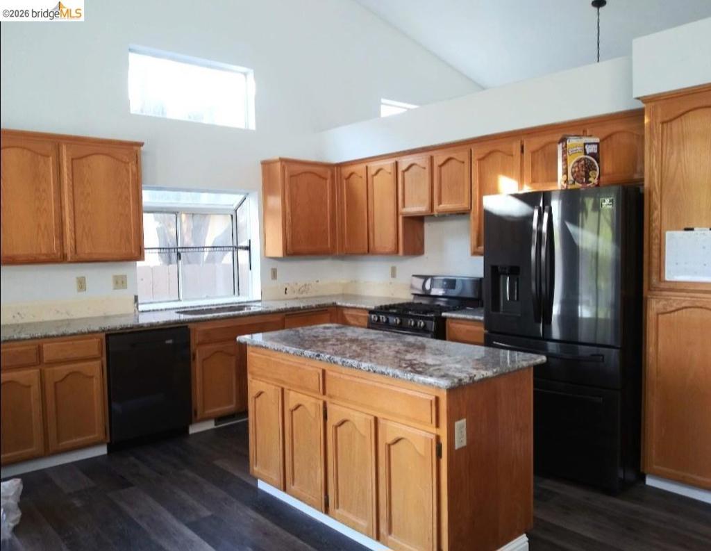 3341 Hidden Hills Ct