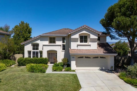 Photo of 19243 Dovewood Court, Salinas, CA 93908 (MLS # ML82057936)