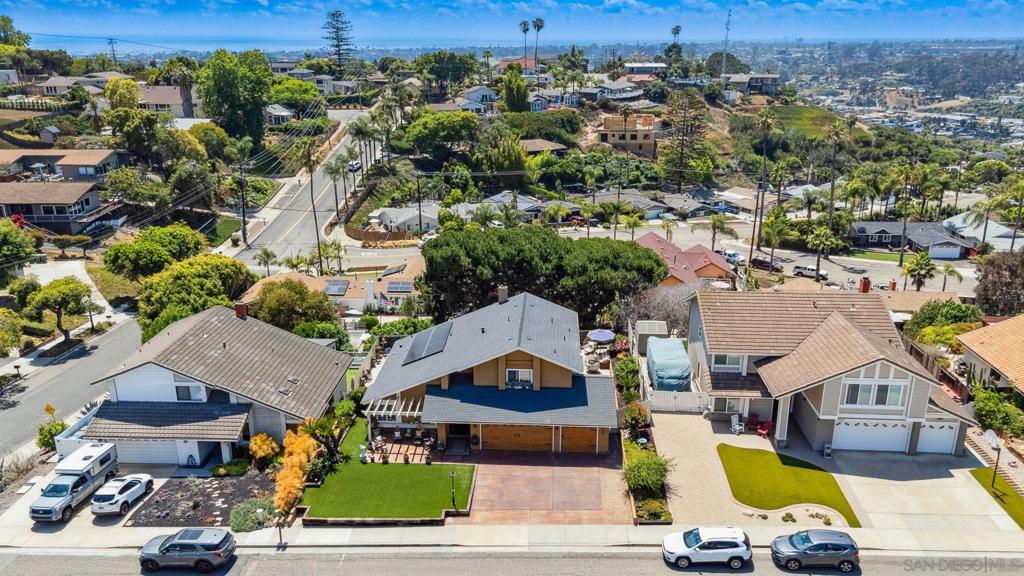 1355 Knoll Drive