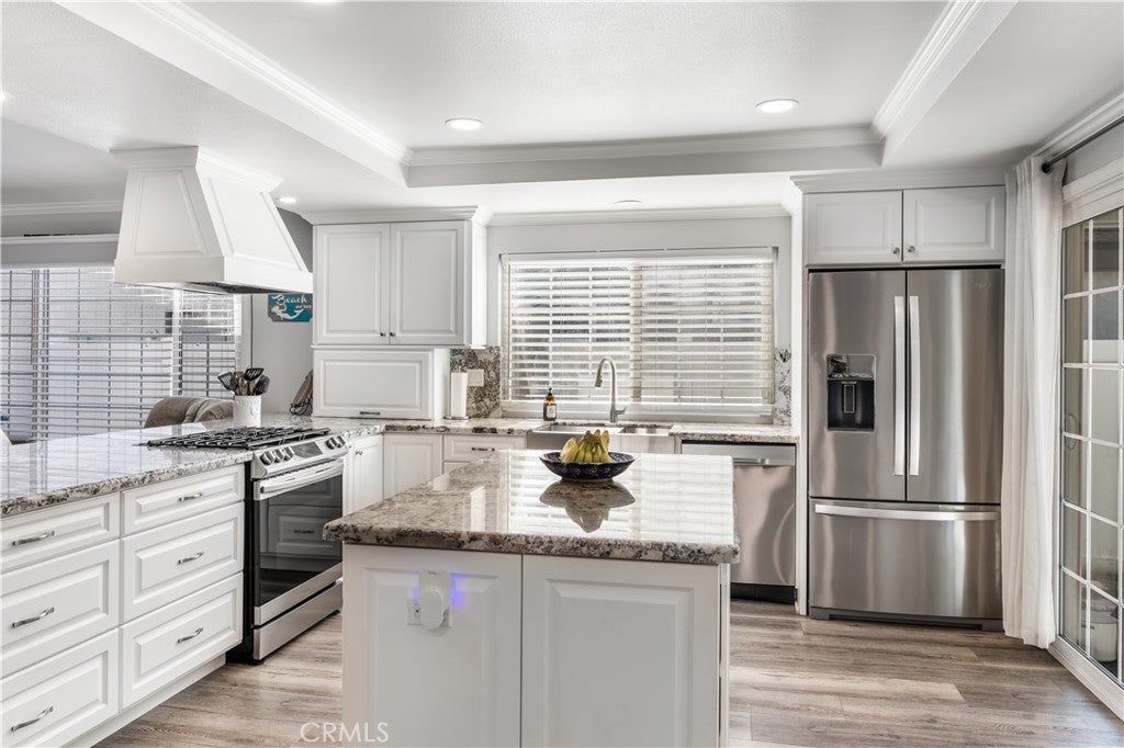 26515 Kari Brook 26515 Kari Brook