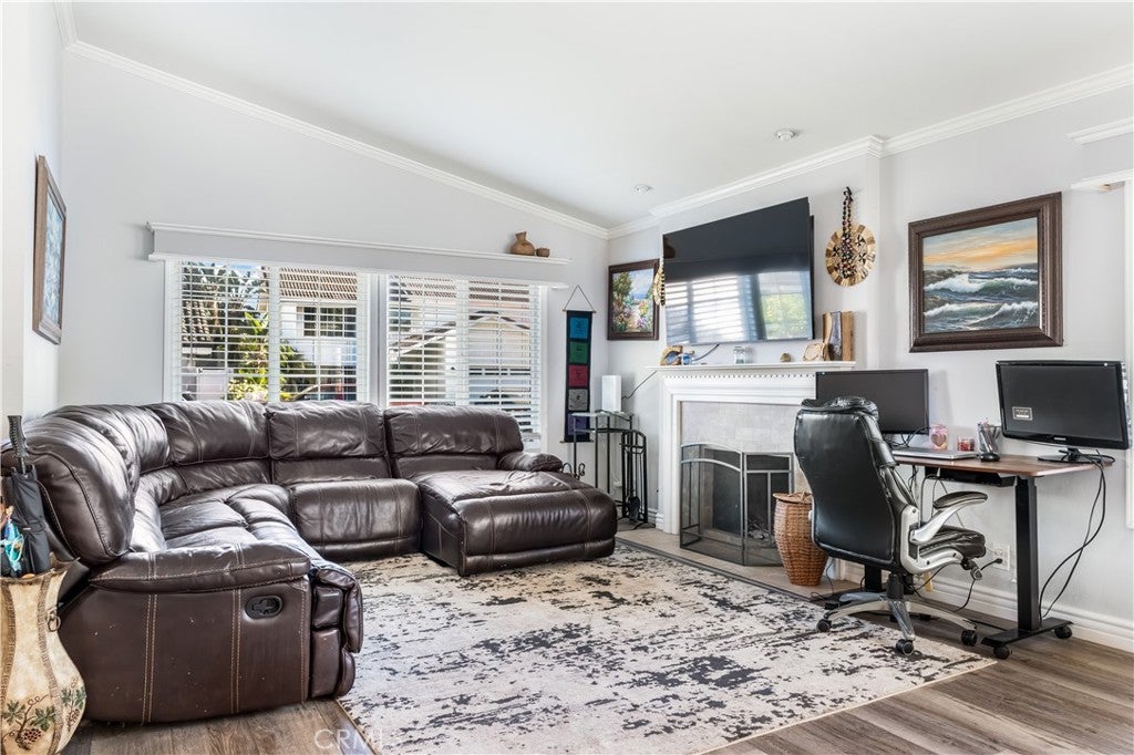 26515 Kari Brook 26515 Kari Brook