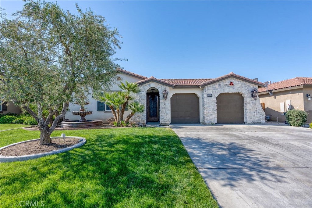 5801 S Moonstone Peak Drive