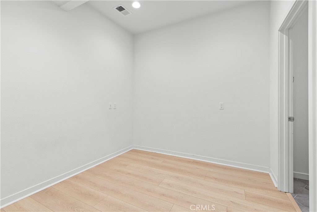 604 White Oaks