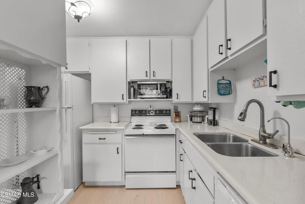 Oaknoll Villas-314 - 1002792 - Residential