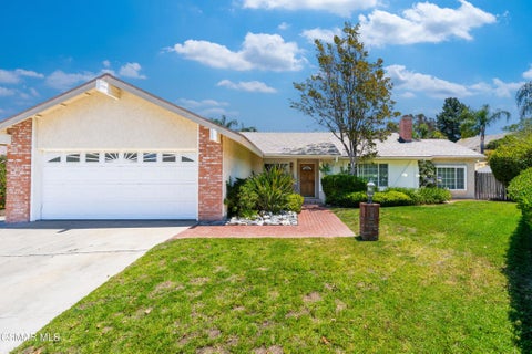 Photo of 1614 Bonnie Court, Simi Valley, CA 93065 (MLS # 226002822)