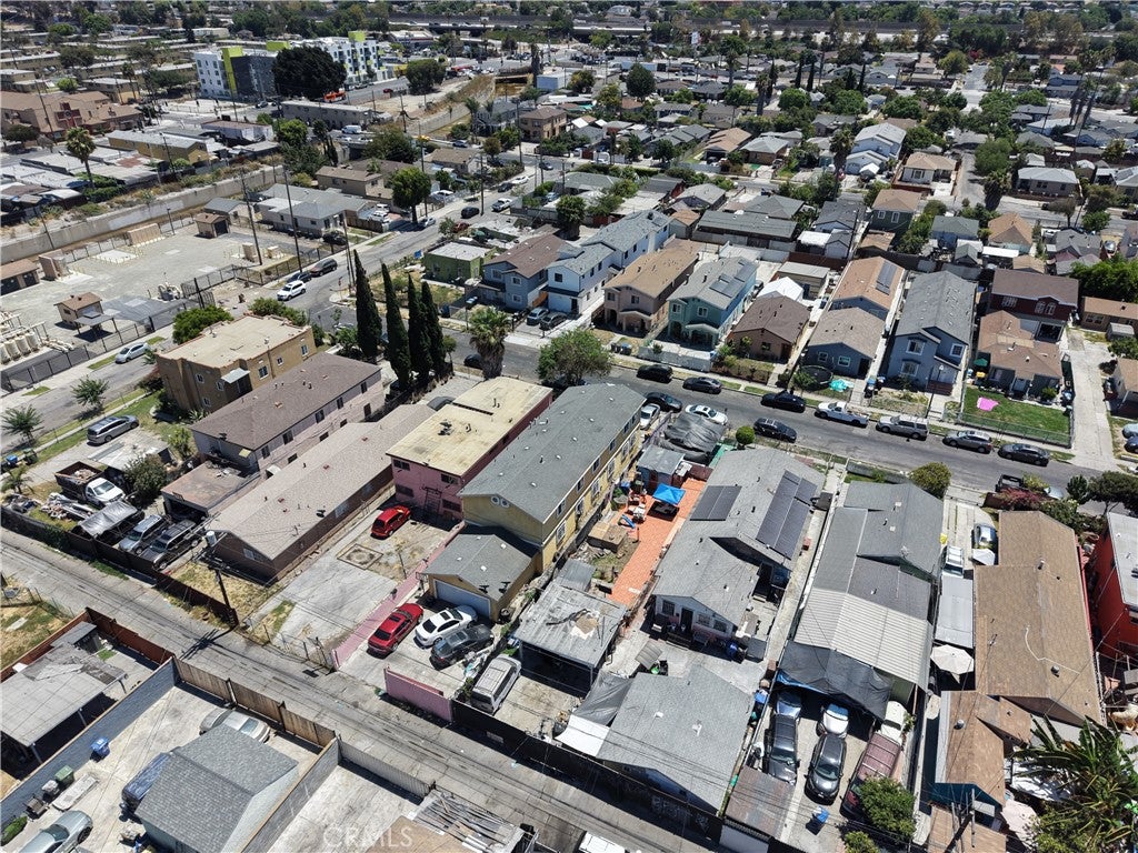 1105 E 113th