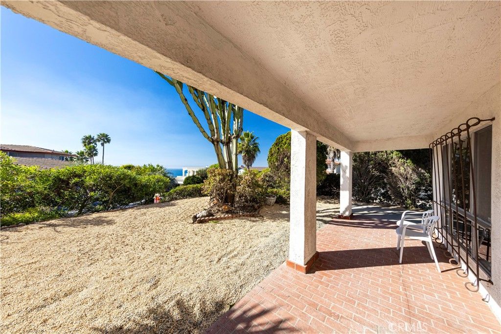 Photo of 308 E Avenida Cordoba, San Clemente, CA 92672 (MLS # OC26094164)