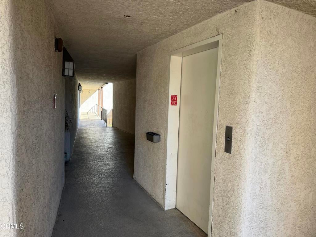 15155 Sherman Way 29