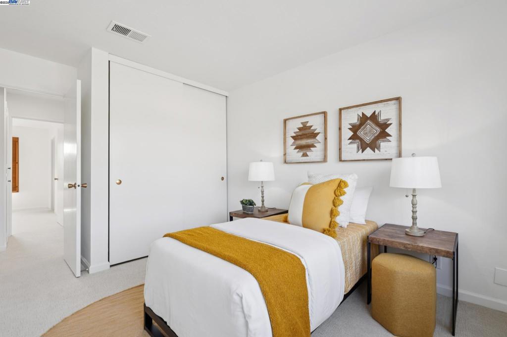 BAY FARM ISLAND - Residential