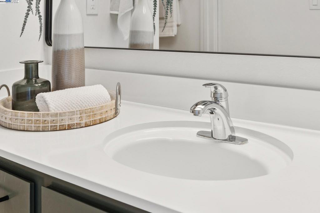 BAY FARM ISLAND - Residential