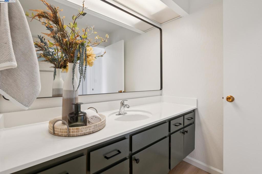 BAY FARM ISLAND - Residential