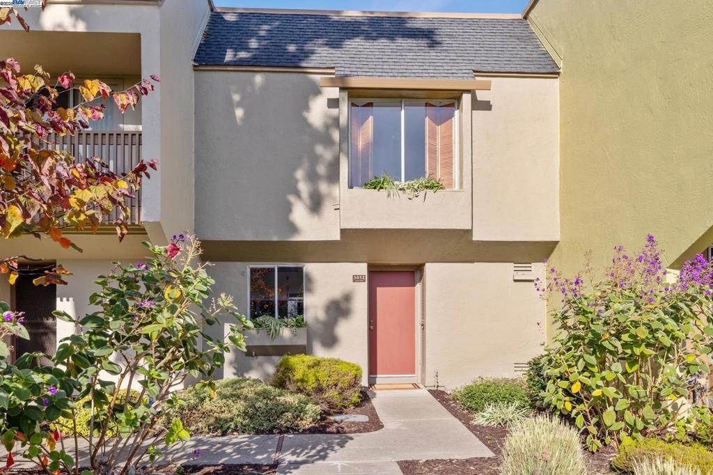 BAY FARM ISLAND - Residential