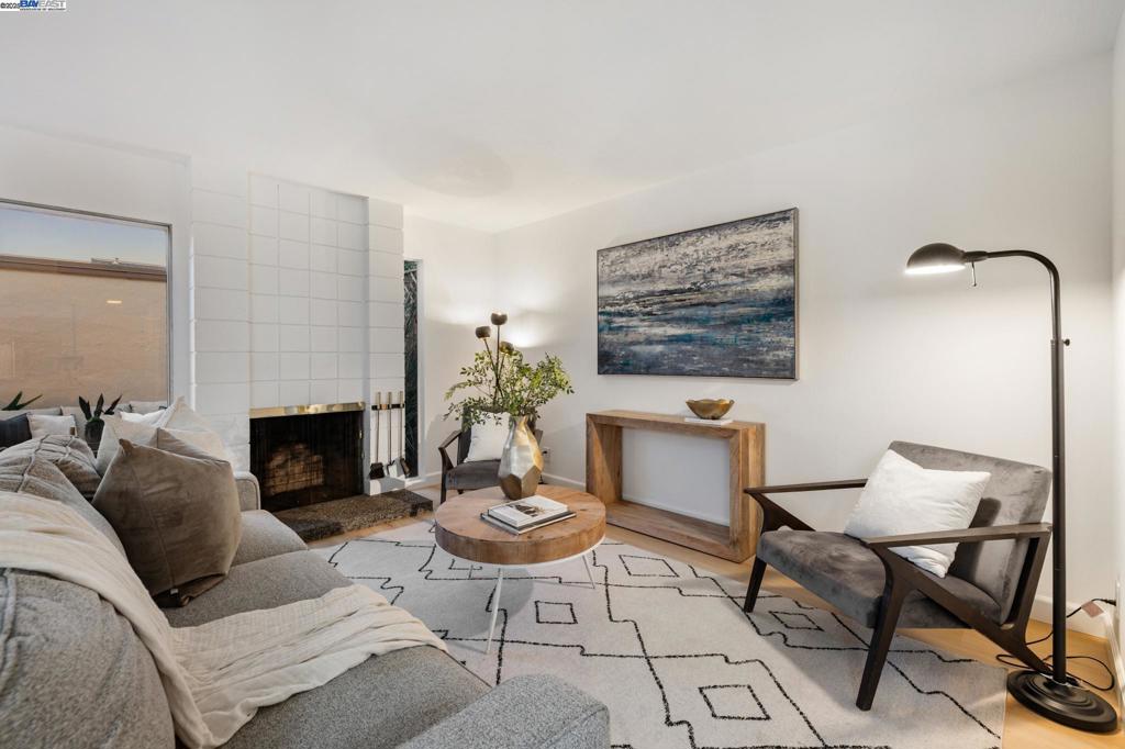 BAY FARM ISLAND - Residential