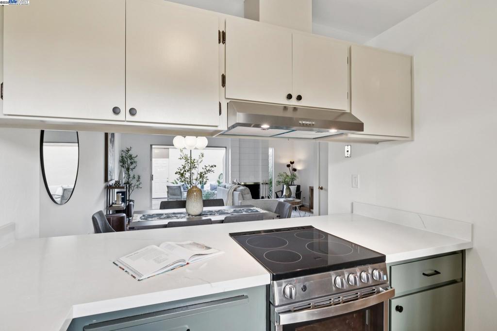 BAY FARM ISLAND - Residential