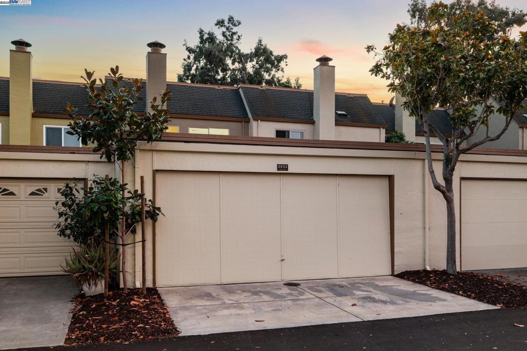 BAY FARM ISLAND - Residential