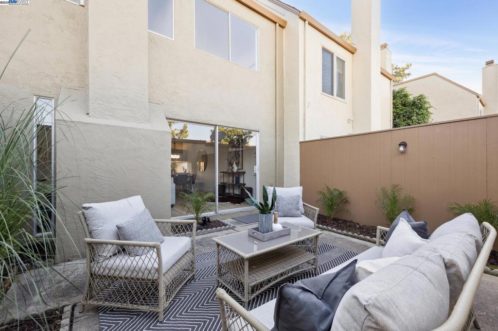 BAY FARM ISLAND - Residential