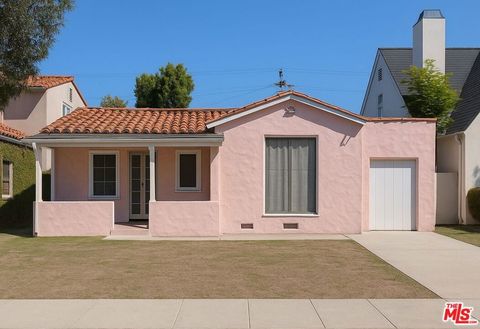 Photo of 446 S Clark Drive, Beverly Hills, CA 90211 (MLS # 25614177)