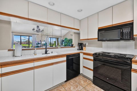 Tiny photo for 38876 Lobelia Circle, Palm Desert, CA 92211 (MLS # 219155045DA)