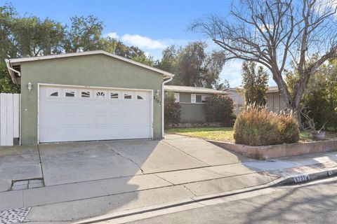 5727 baja dr san diego ca 92115