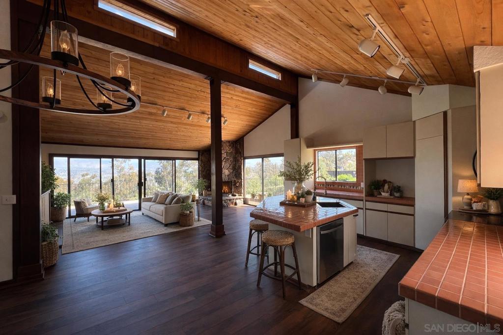 10447 Chevy Lane LN