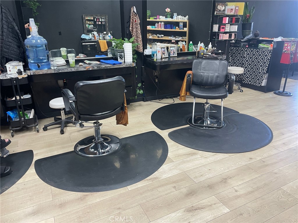 10041 Laurel Canyon Boulevard