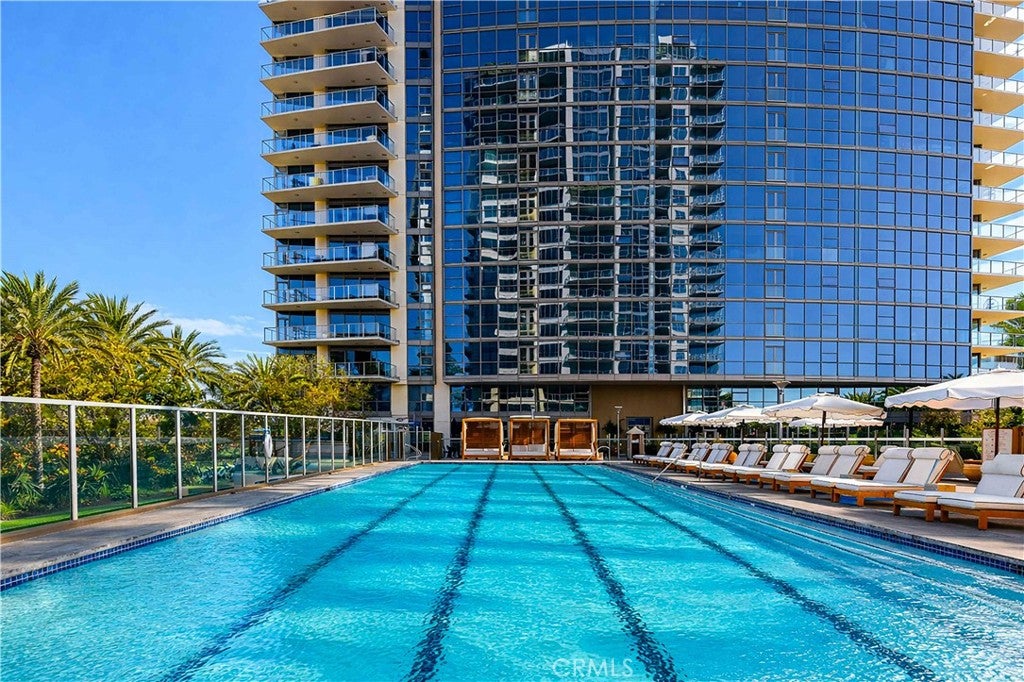 9 MacArthur Place 304
