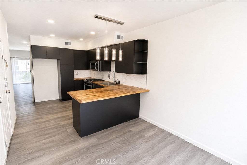 13600 Foothill