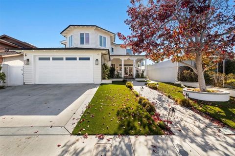 Photo of 1740 1st St, Manhattan Beach, CA 90266 (MLS # SB26077585)