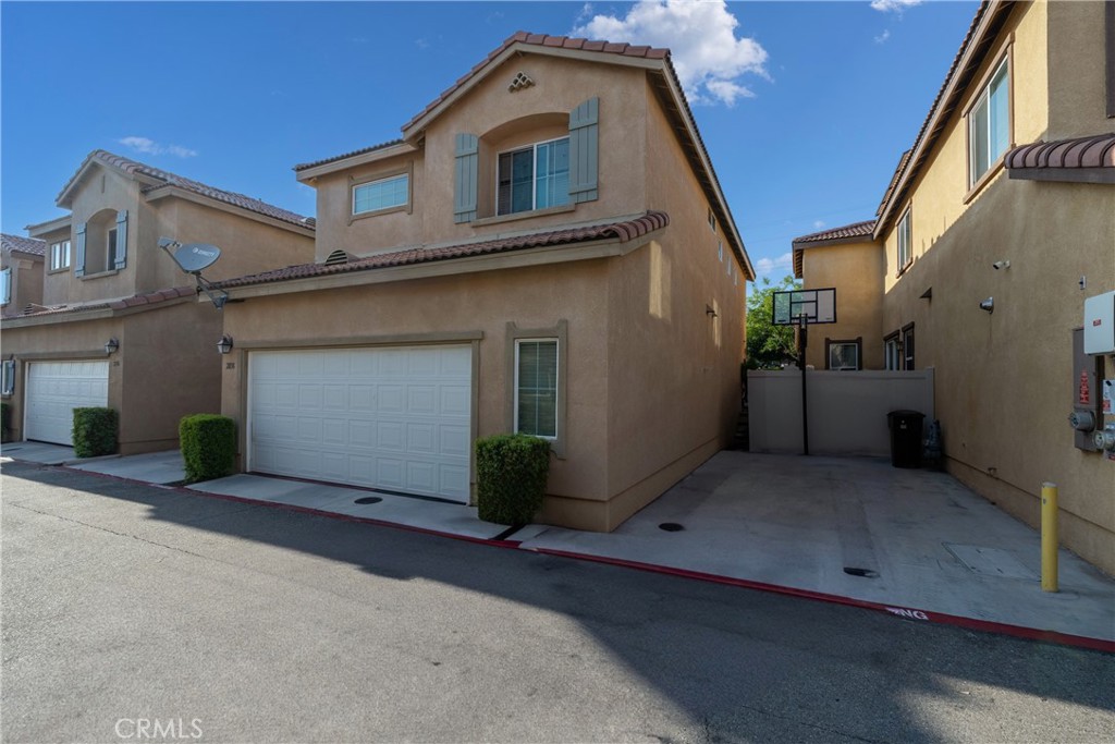 2038 Mesquite Lane