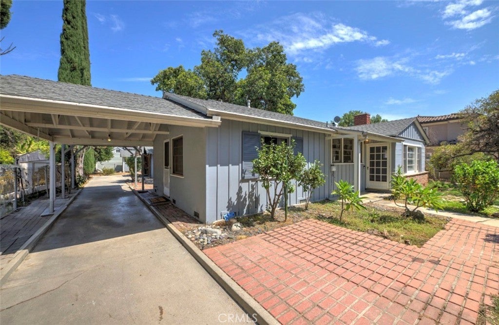 5340 Loma Avenue