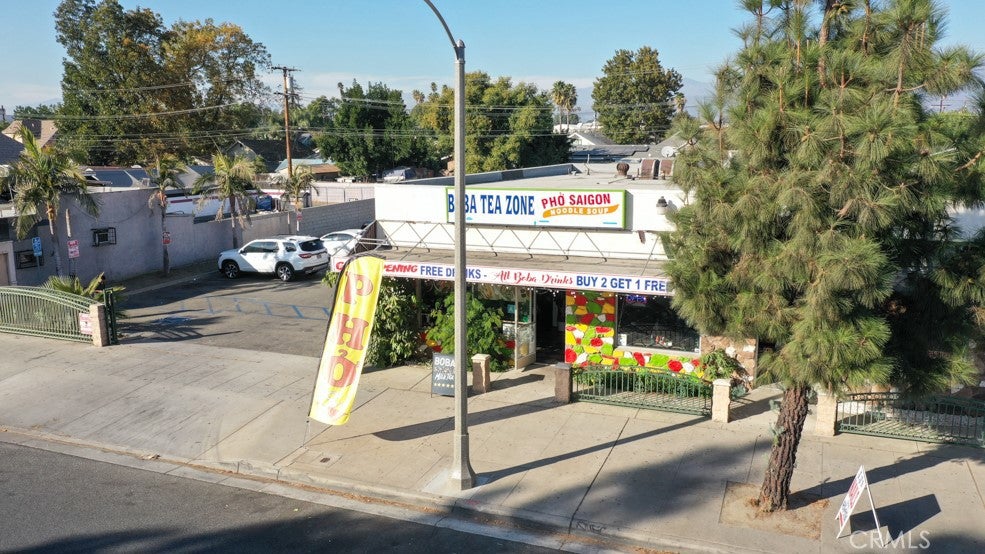 961 E Mission